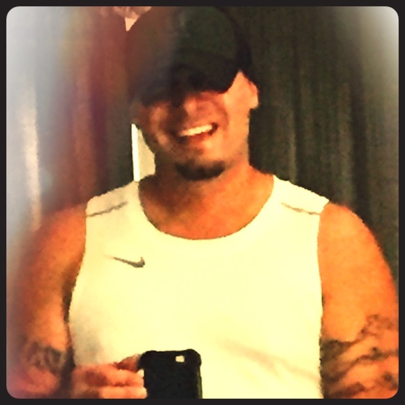 Meet your Posher, Brad - Picture 1 of 1